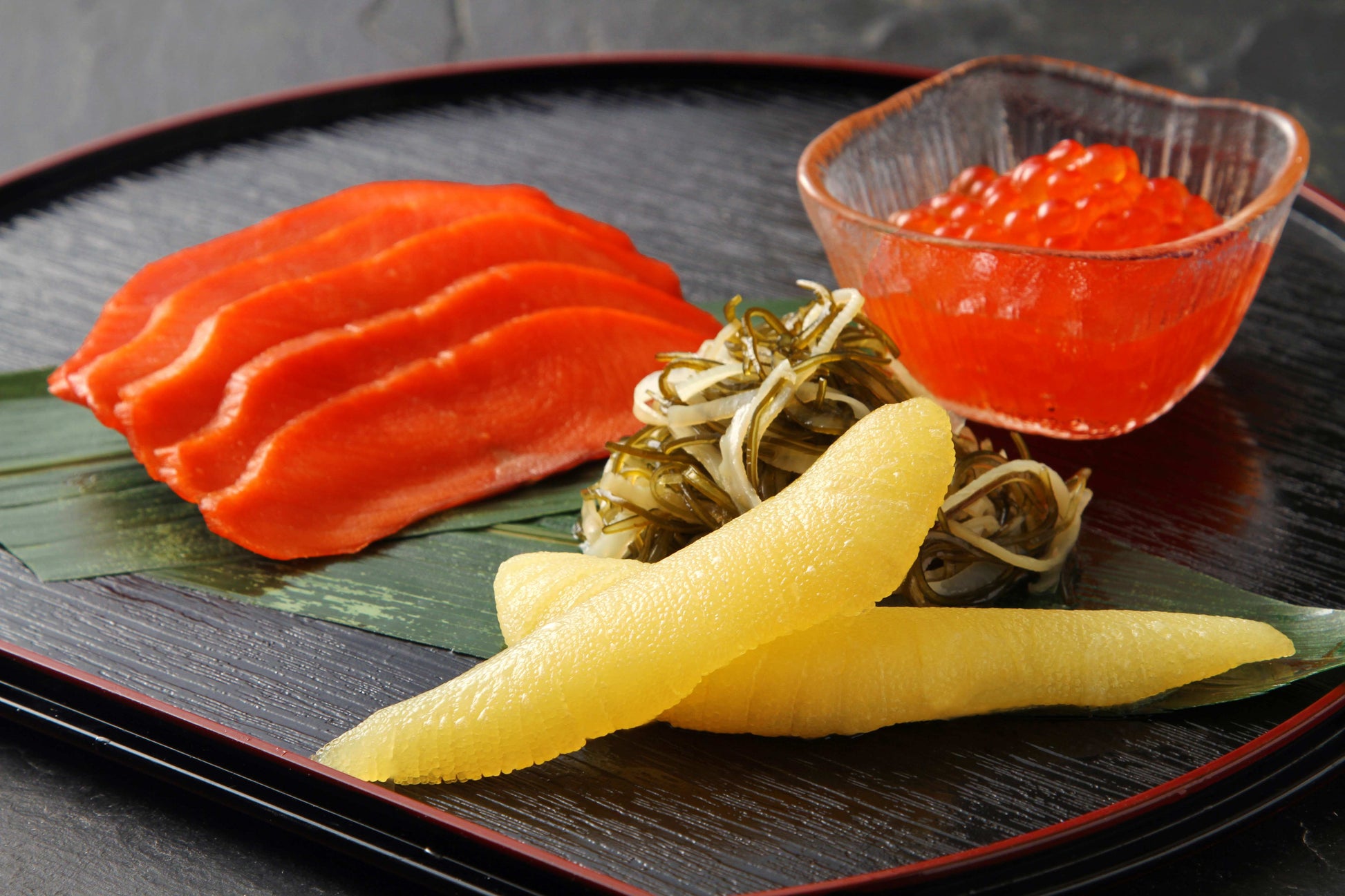 北海の膳詰合せ(いくらの醤油漬け、数の子松前漬、紅鮭スモークサーモン)