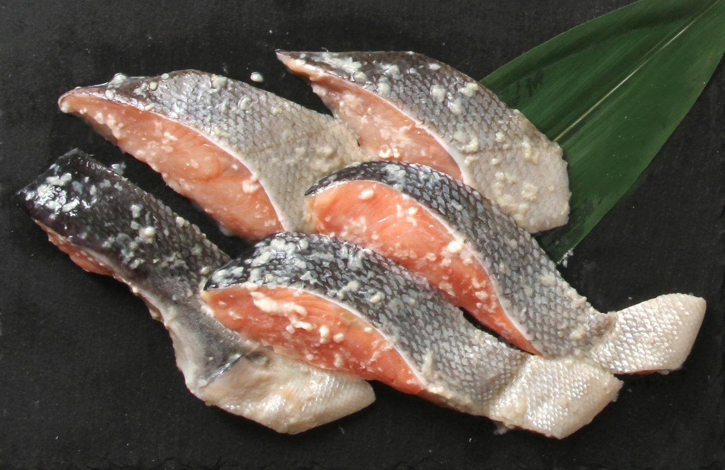 藤井水産の鮭 秋鮭 サーモン 塩麹漬け 取り寄せ 通販 北海道グルメ 北海道物産展 北海道ギフト 北海道贈り物 お歳暮