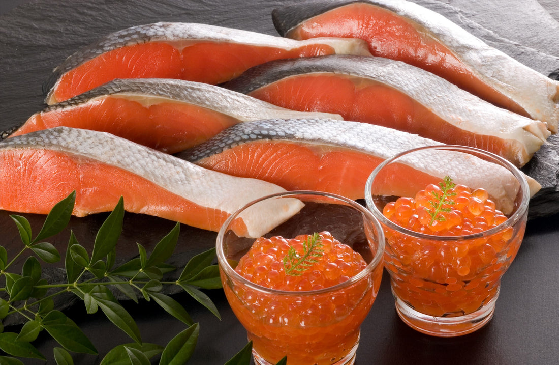 いくらの醤油漬けと秋鮭の切身