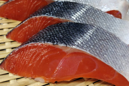 【2026新物】紅鮭中塩切身（1切）根室産 北海道直送